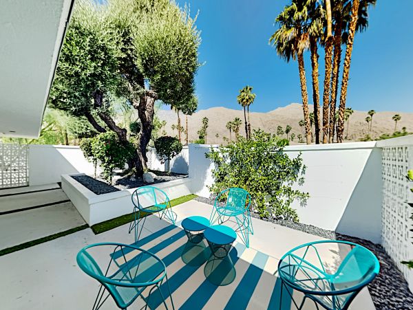 Palm Springs Home 1028279