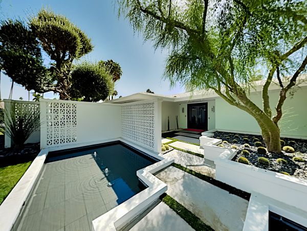 Palm Springs Home 1028279