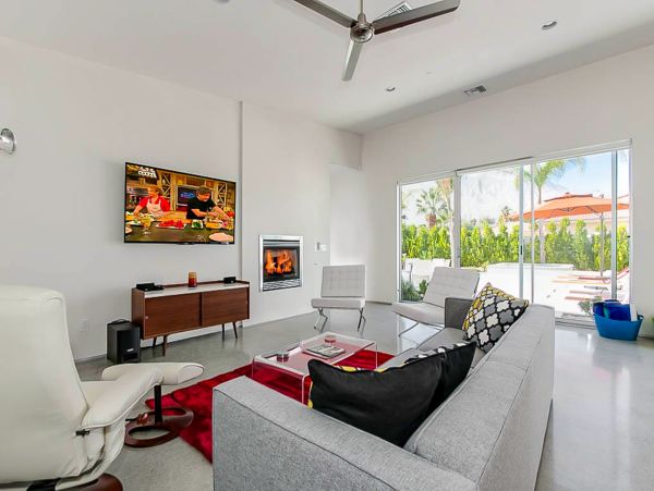 Palm Springs Home 1028280