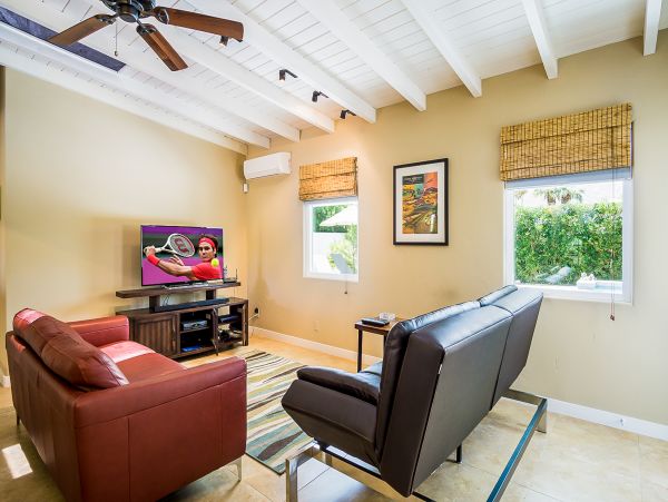 Palm Springs Home 1028282