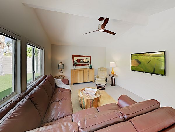 Palm Springs Home 1028284