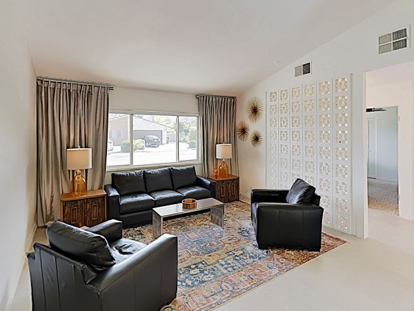 Palm Springs Home 1028284