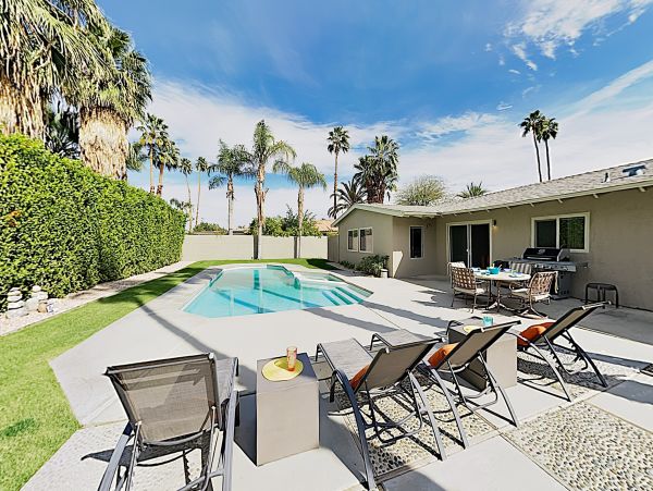 Palm Springs Home 1028284