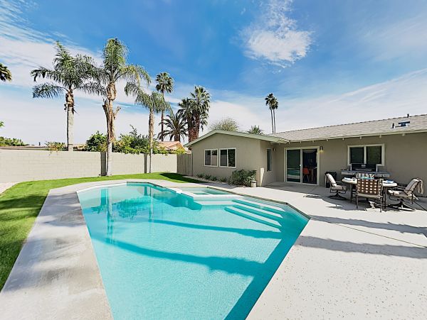 Palm Springs Home 1028284