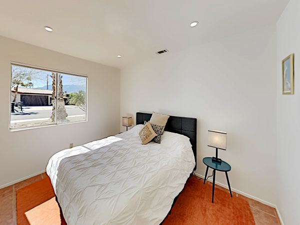 Palm Springs Home 1028285