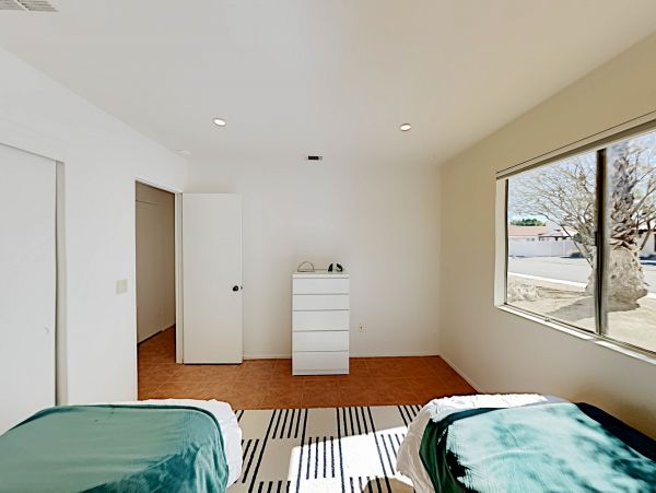 Palm Springs Home 1028285
