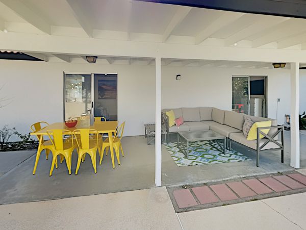 Palm Springs Home 1028285