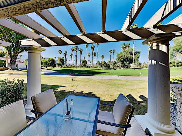 Palm Springs Home 1028286