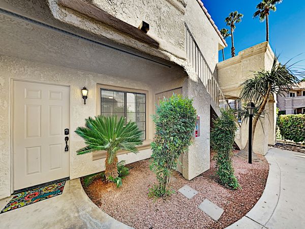 Palm Springs Home 1028286