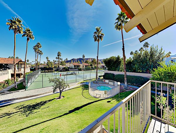 Palm Springs Home 1028289