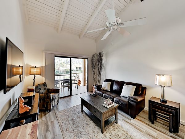 Palm Springs Home 1028289