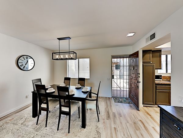 Palm Springs Home 1028289