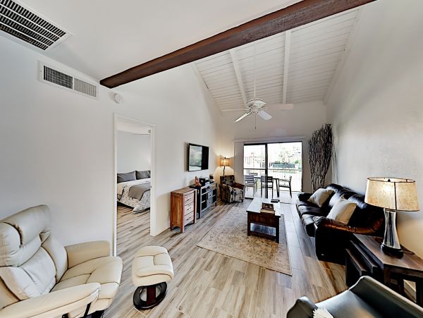 Palm Springs Home 1028289