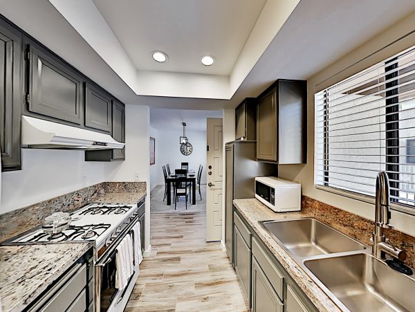 Palm Springs Home 1028289