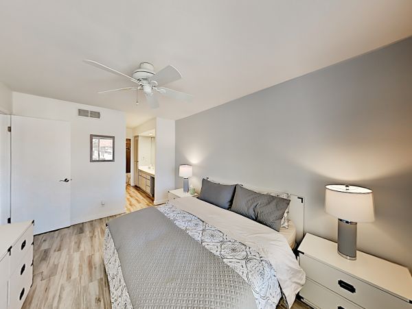 Palm Springs Home 1028289