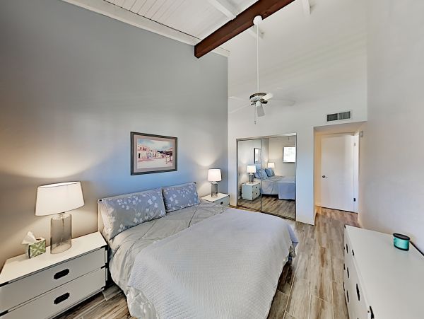 Palm Springs Home 1028289