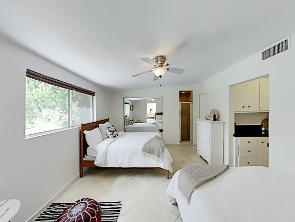 Palm Springs Home 1028290