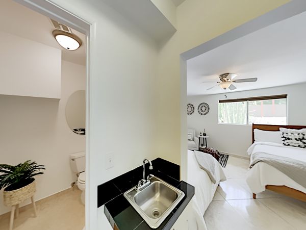Palm Springs Home 1028290
