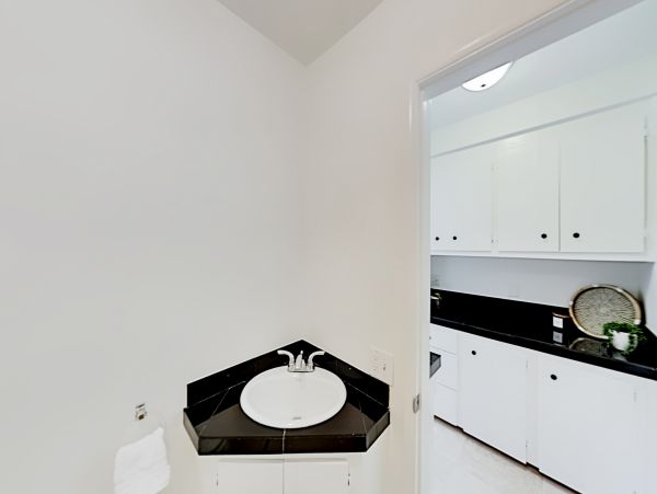 Palm Springs Home 1028290