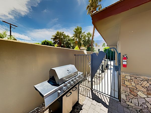 Palm Springs Home 1028290