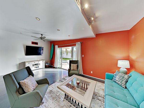 Palm Springs Home 1028295