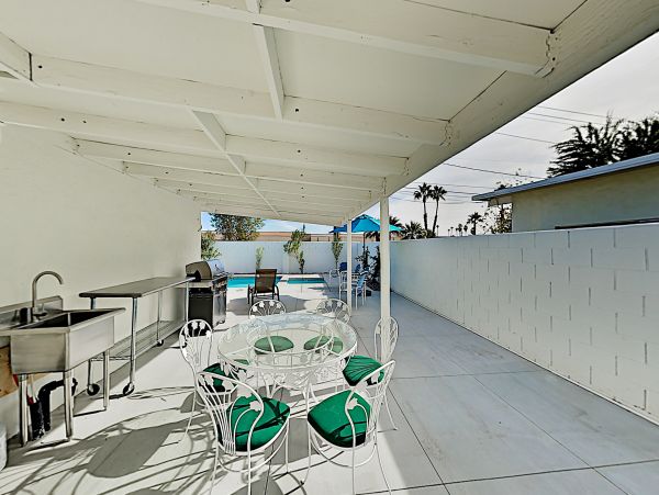 Palm Springs Home 1028295