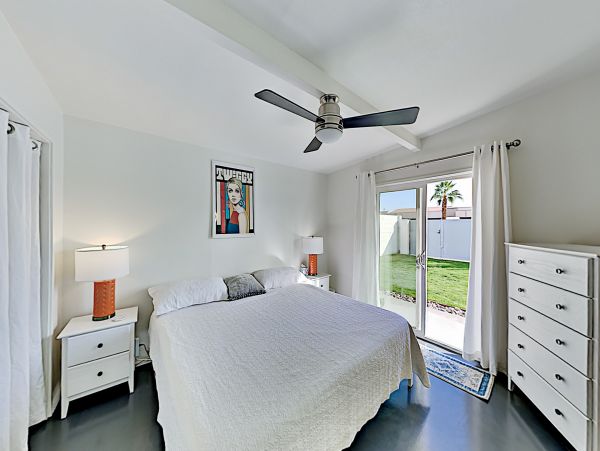 Palm Springs Home 1028295
