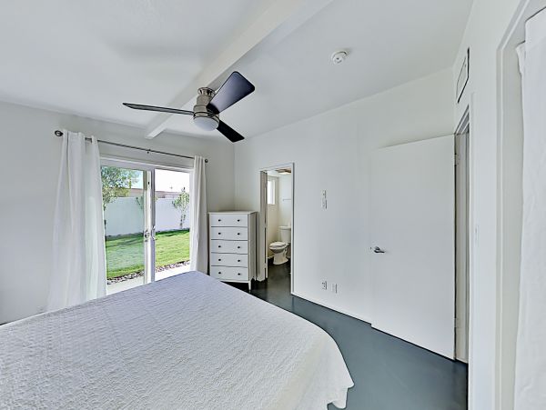 Palm Springs Home 1028295