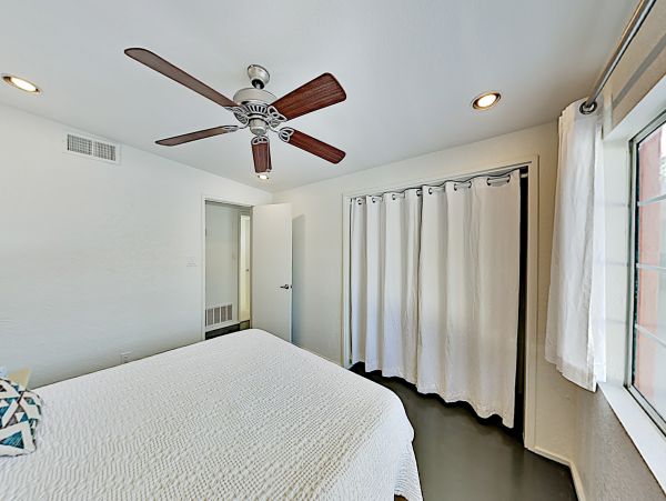 Palm Springs Home 1028295