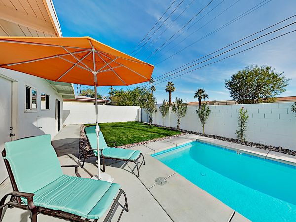 Palm Springs Home 1028295