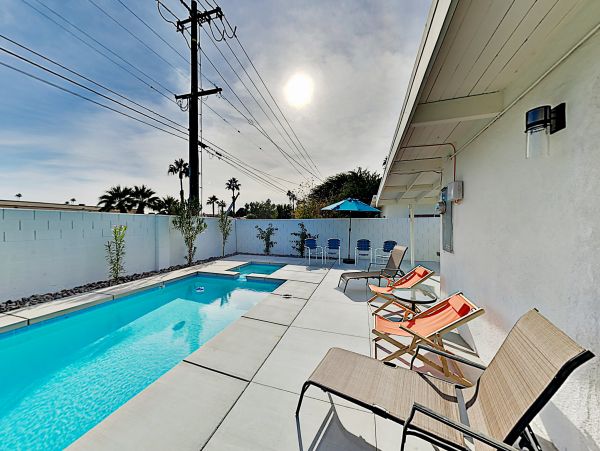 Palm Springs Home 1028295