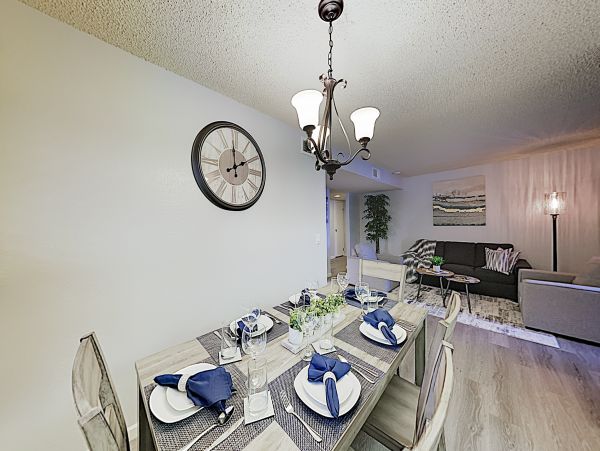 Palm Springs Home 1028296