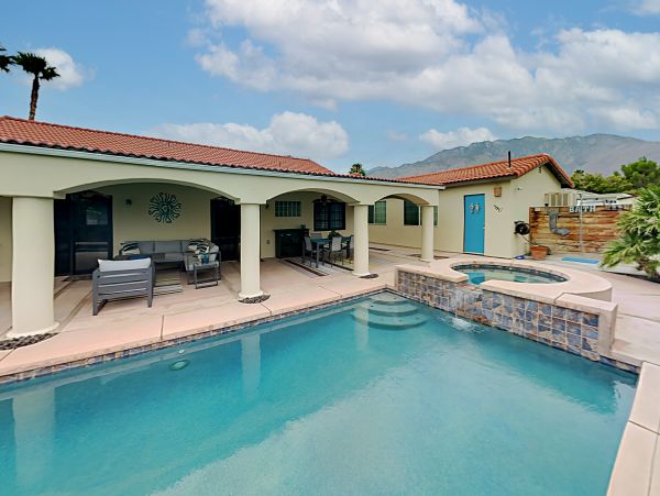 Palm Springs Home 1028297