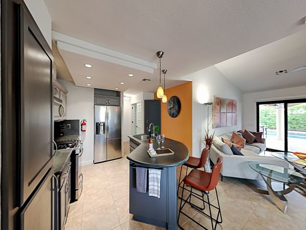 Palm Springs Home 1028297