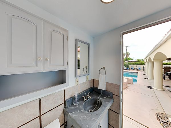 Palm Springs Home 1028297