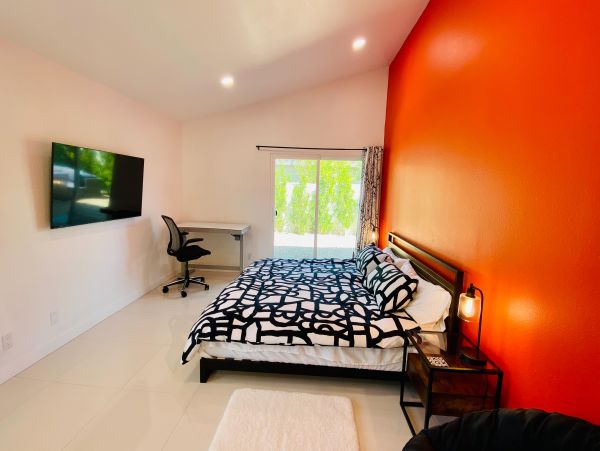 Palm Springs Home 1028299