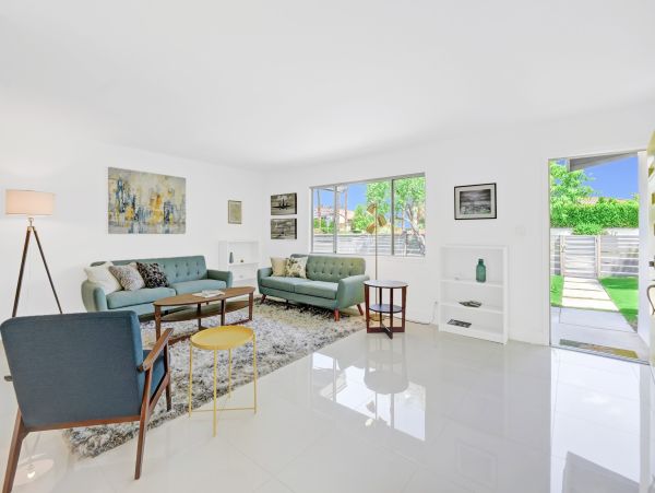 Palm Springs Home 1028301