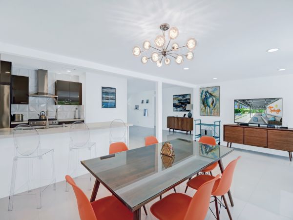 Palm Springs Home 1028301