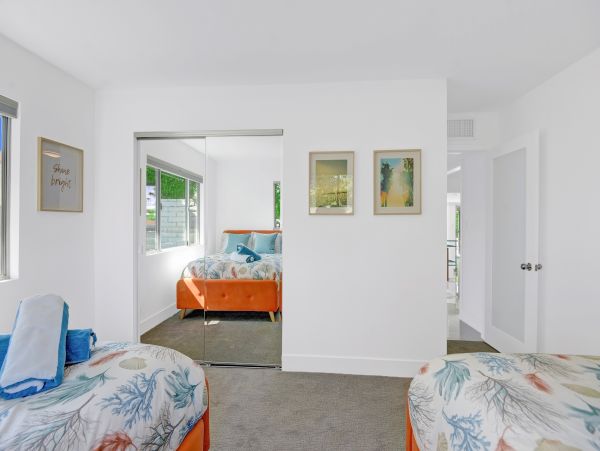 Palm Springs Home 1028301
