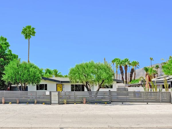 Palm Springs Home 1028301