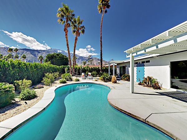 Palm Springs Home 1028302
