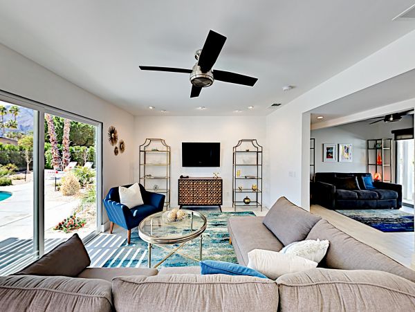 Palm Springs Home 1028302