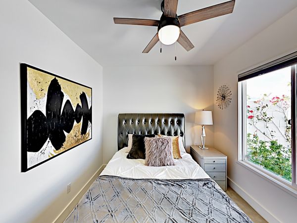 Palm Springs Home 1028302