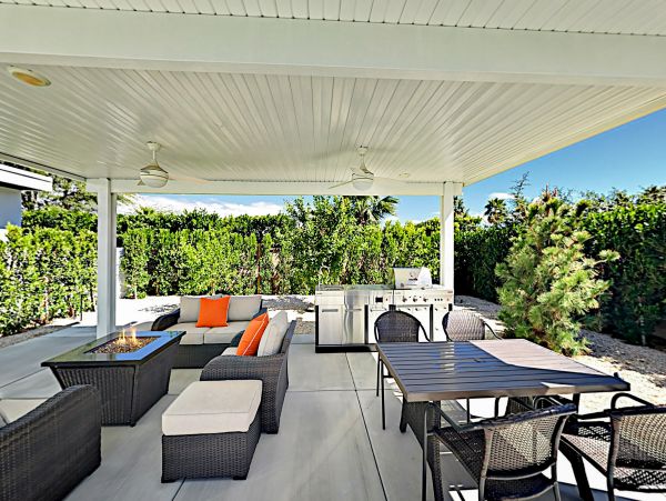 Palm Springs Home 1028302