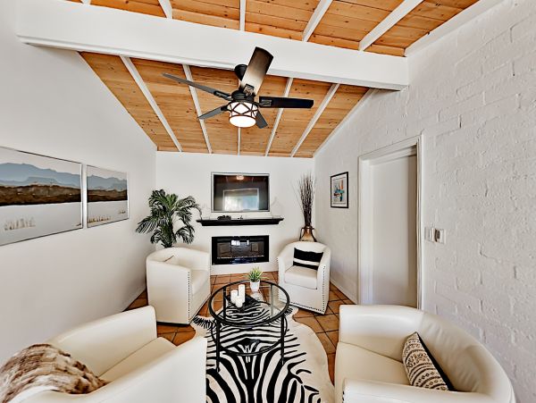 Palm Springs Home 1028303