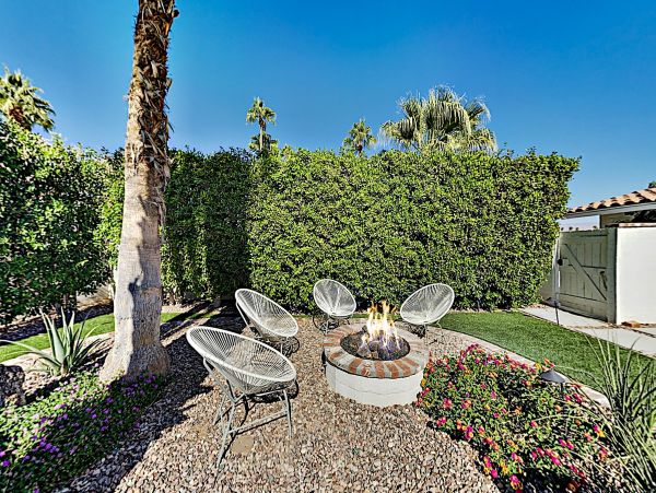 Palm Springs Home 1028303