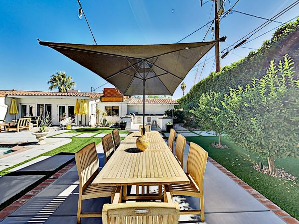 Palm Springs Home 1028303
