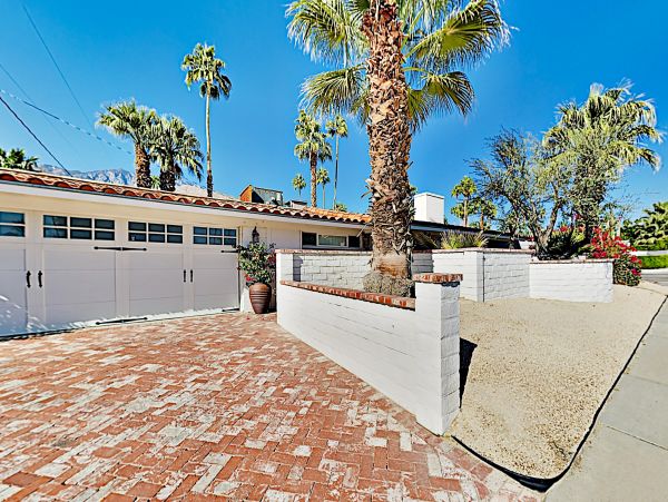 Palm Springs Home 1028303