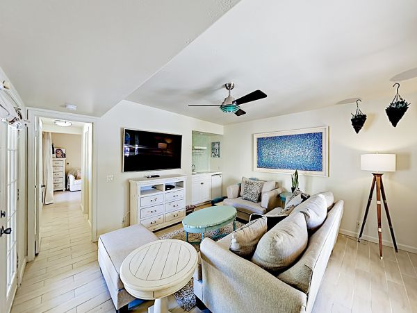 Palm Springs Home 1028305