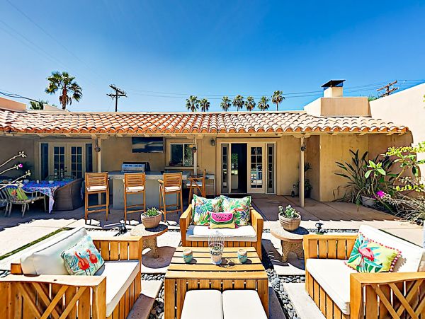 Palm Springs Home 1028305
